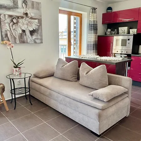 דירה Luxury Flat In Purplered ברנו