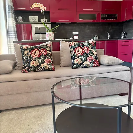 Luxury Flat In Purplered דירה ברנו